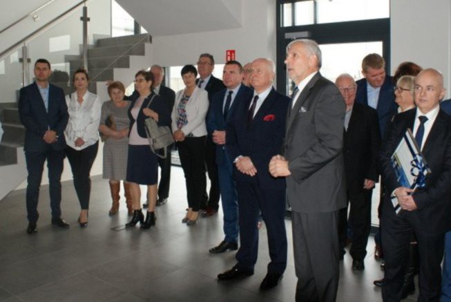 1544430341_c751eeca1a687411c251ee27caebe965