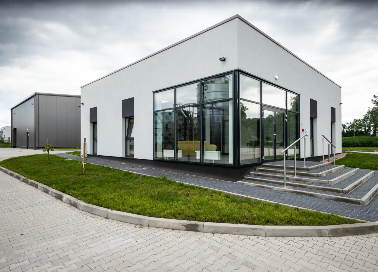 Albaterm-biurowiec-Amwin-gerenaralny-wykonawca-wielkopolskie-2020-budowa