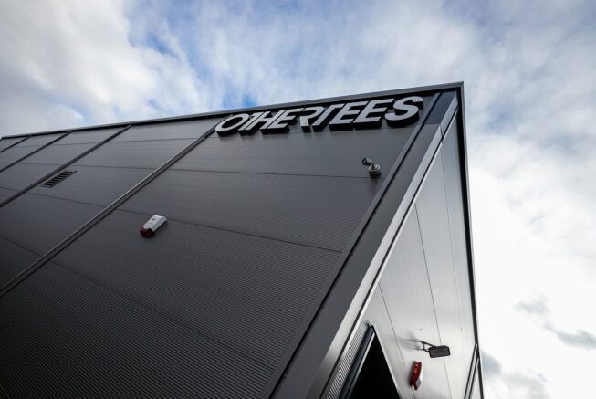 2021-magazyn-technologia-mieszana-projektuj-buduj-amwin-magazynuj-othertees