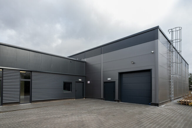 Othertees-siedziba-firmy-budowa-Amwin-2021-gadzety-przechowywanie