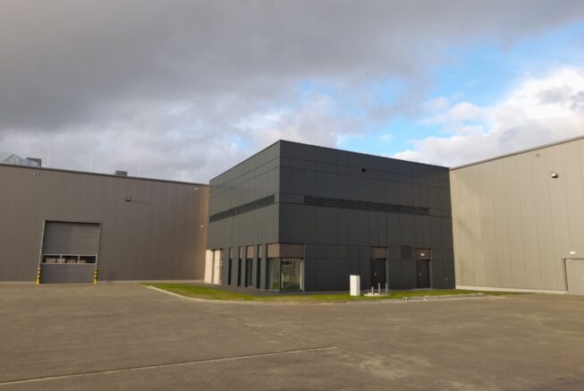 motoplast-niepruszewo-gotowy-obiekt-zrealizowany-przez-generalnego-hala-z-biurowcem