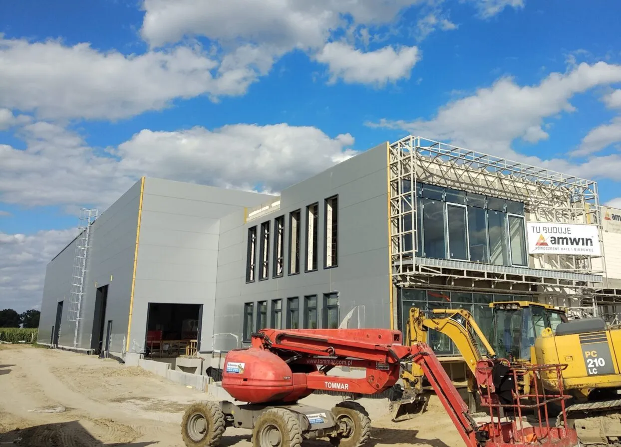 Budowa-Sady-pod-Poznaniem-generalny-wykonawca-magazyn-hala-Amwin-Finder-Polska