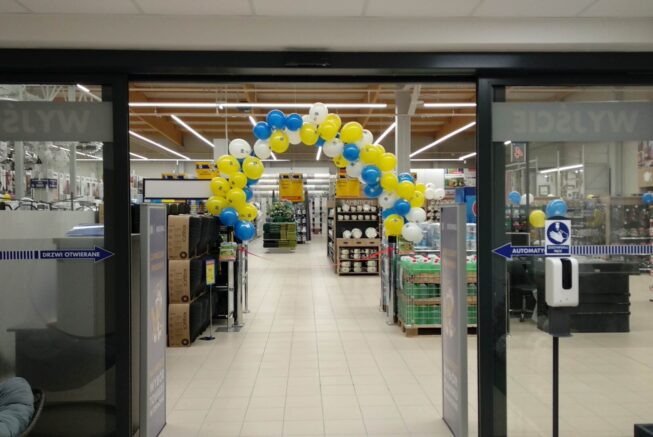 sklep-w-Świeciu-już-otwarty