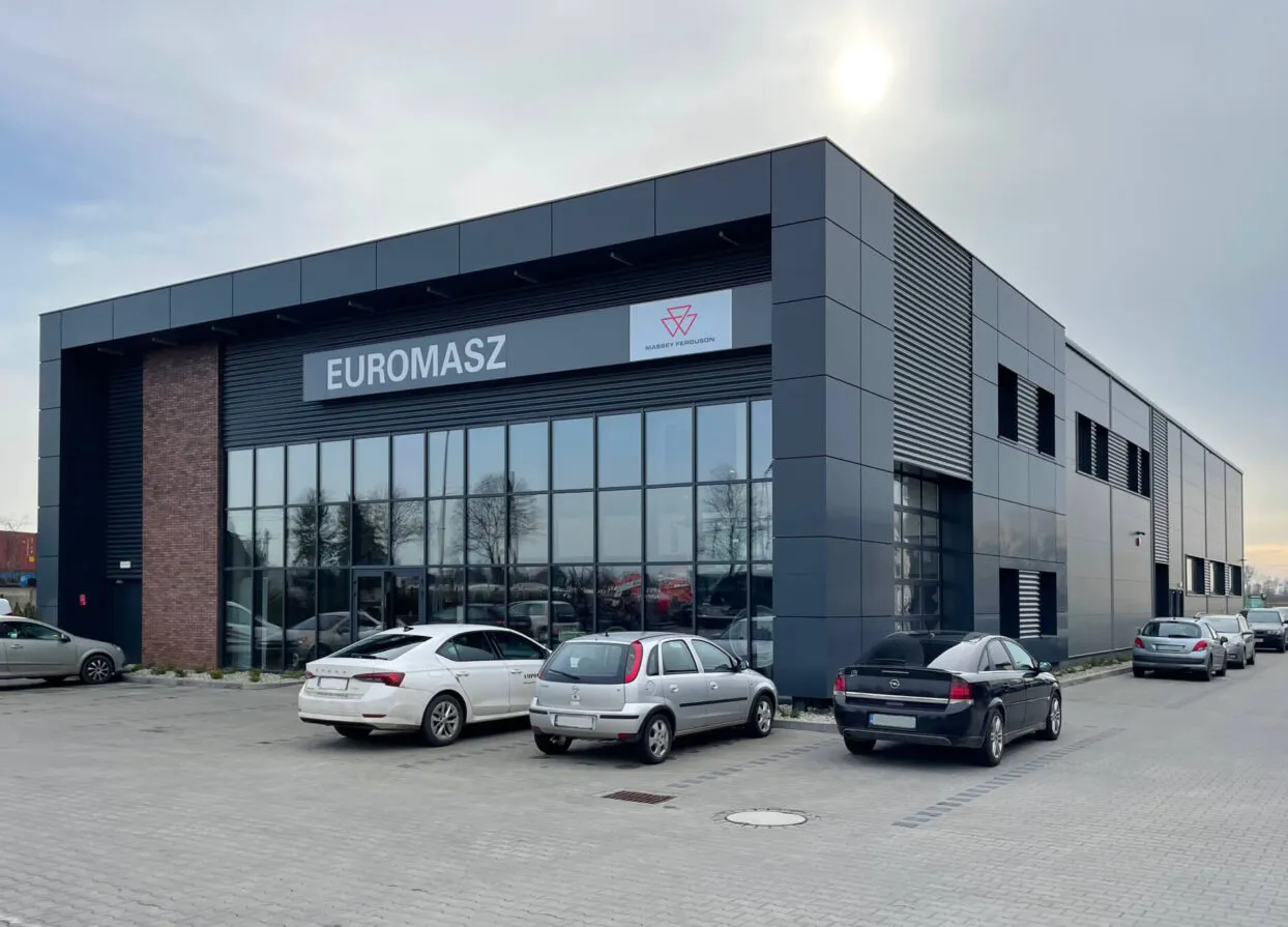 elewacja-panele-kompozytowe-i-klinkier
