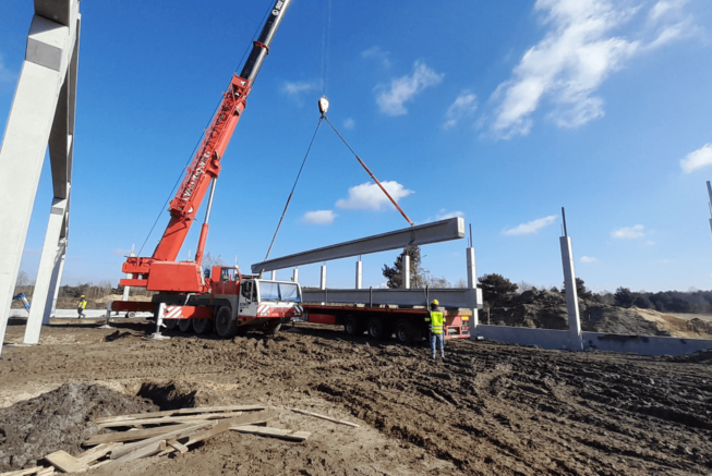 montaz-konstrukcji-prefabrykowanej-hali-wykonawca-Amwin