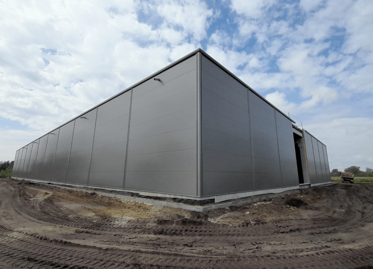 płyta-warstwowa-obudowa-hali