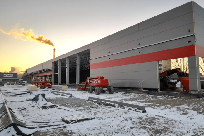 retail park w hali stalowej