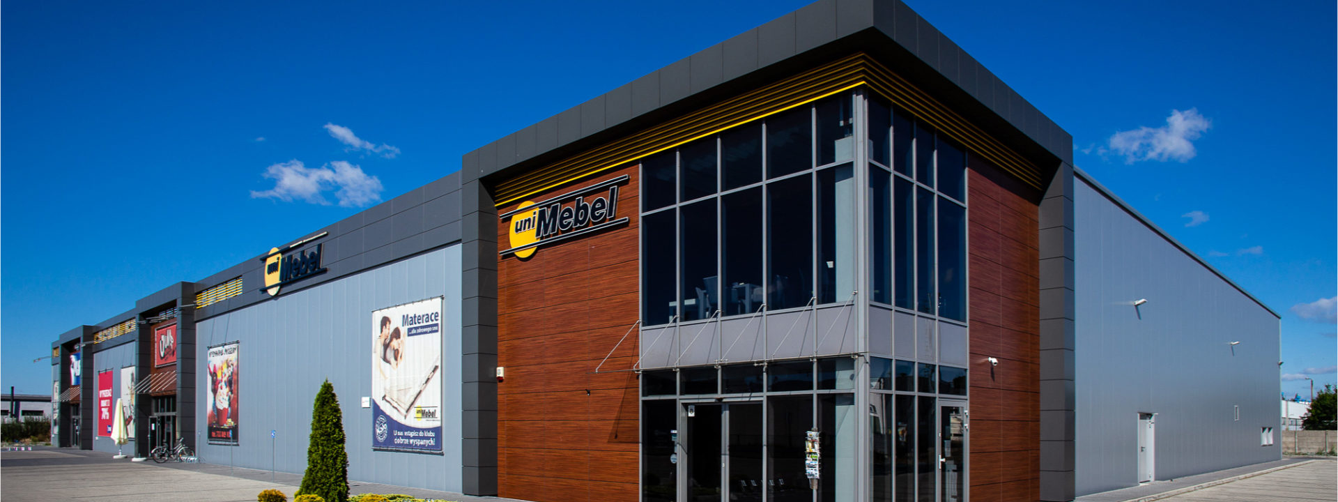 Hala handlowa we Wrześni